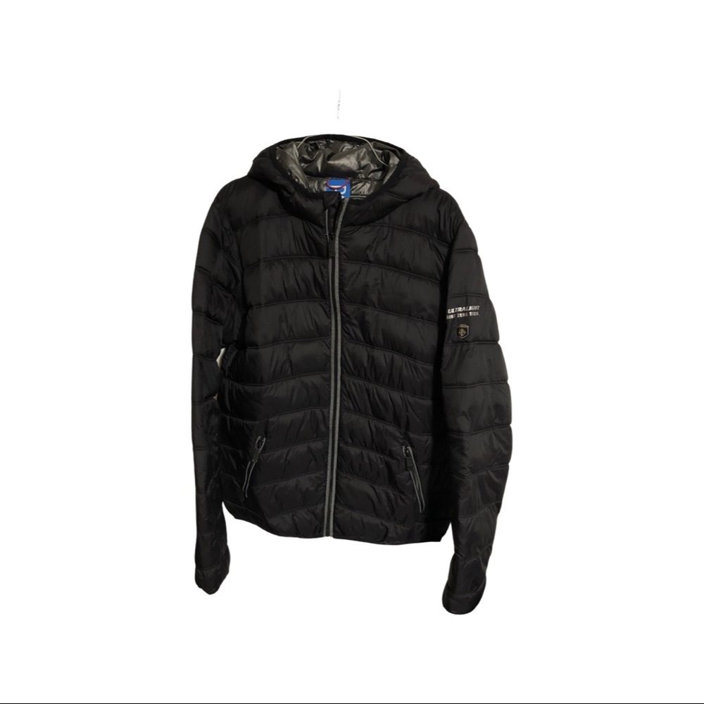 Breathable windproof and waterproof ultralight jacket by Point Zero.